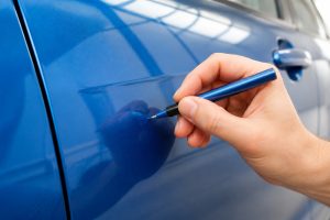 Stylo retouche peinture : redonnez vie à votre carrosserie